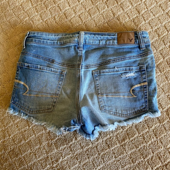 American Eagle distressed denim stretch shorts - Picture 2 of 3